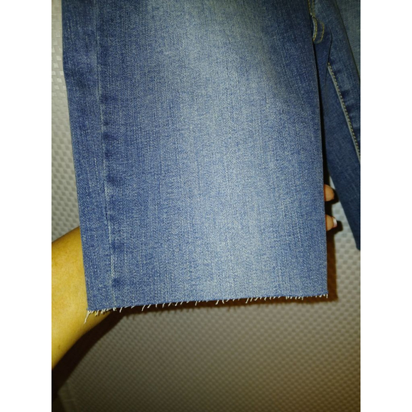 Sneak Peak High-Rise Button Fly Bermuda Shorts - Picture 4 of 6